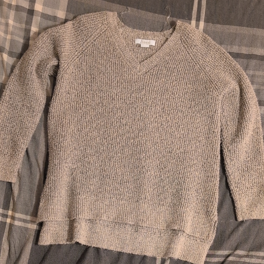 V Neck Sweater - Natural Reflections - Medium